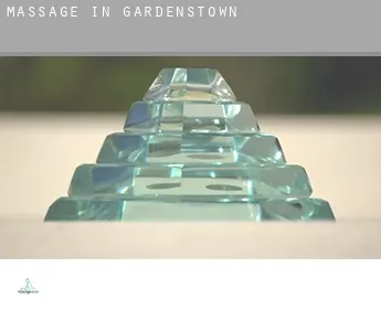 Massage in  Gardenstown